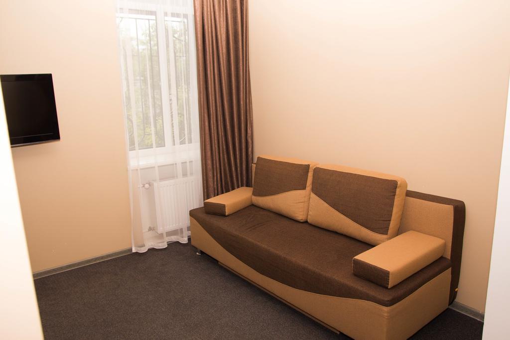 Aparthotel Yuzhniy Dvorik Odessa Exterior foto